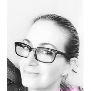 Meet your Posher, Stacie